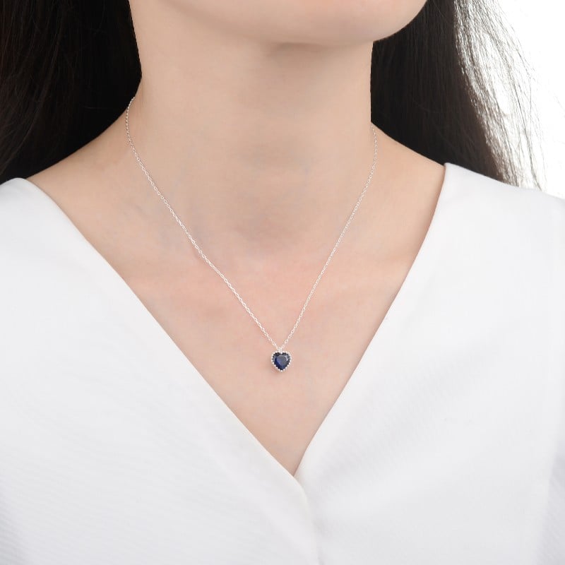 GARGANTILLA DE CORAZÓN 8MM